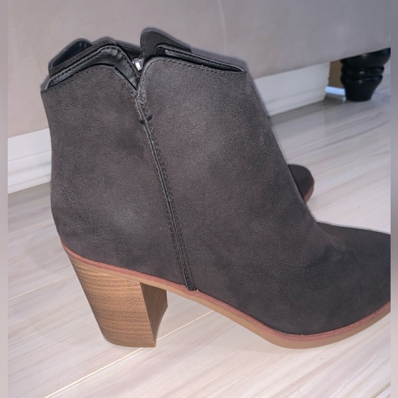 MIA Patton Bootie (size 10) - Picture 3 of 9